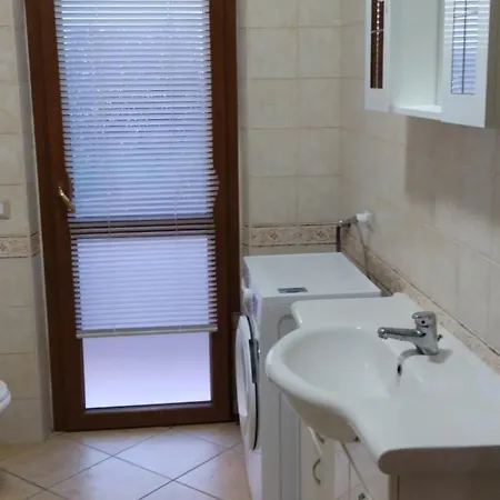 Casa Ponte Marchetto 公寓